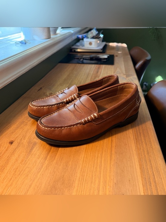 G.H. Bass & Co. Other - G.H. Bass & Co. Chestnut Leather Penny Loafers